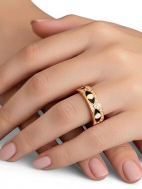 NWOT Pink Evil Eye Adjustable Ring